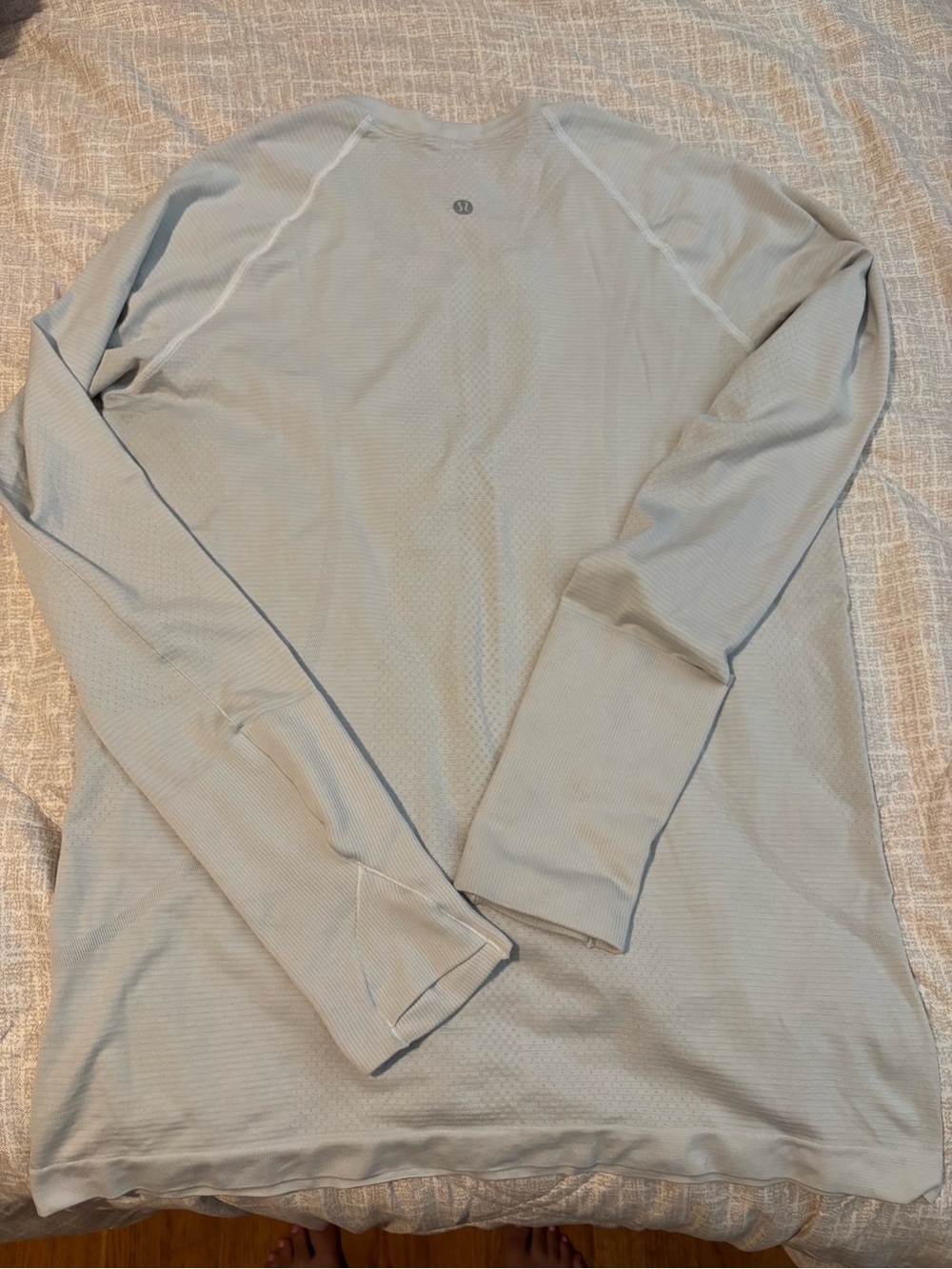 lululemon athletica Light Gray Crewneck Long Sleeve Top - Picture 4 of 5